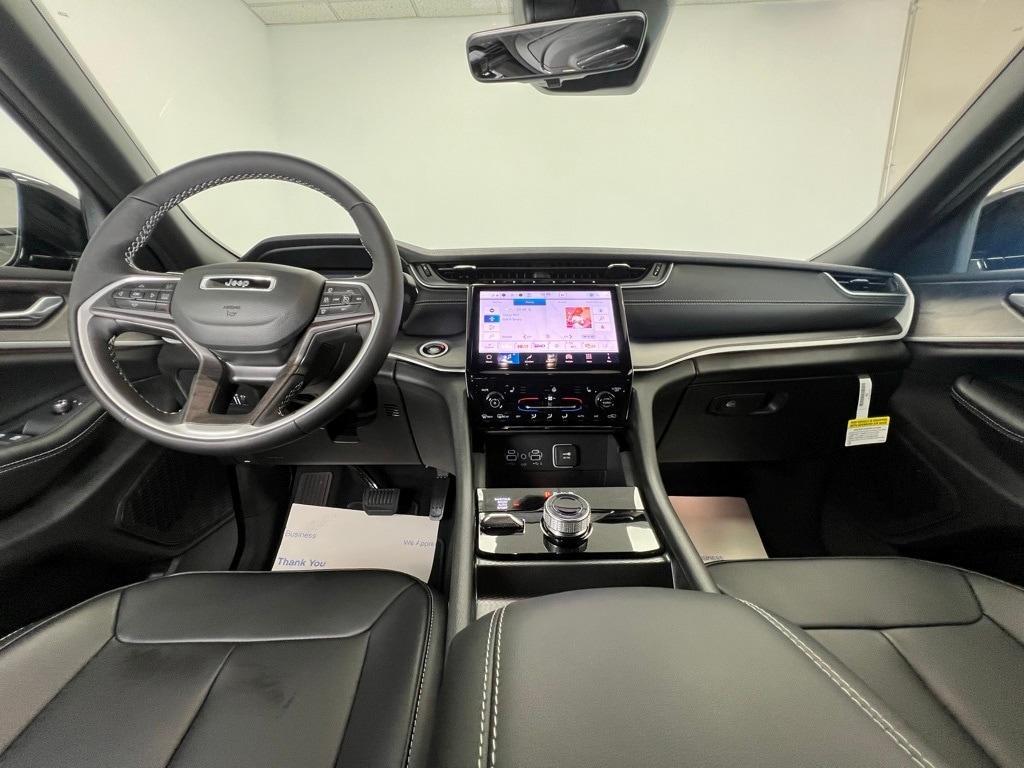 new 2025 Jeep Grand Cherokee L car, priced at $46,094