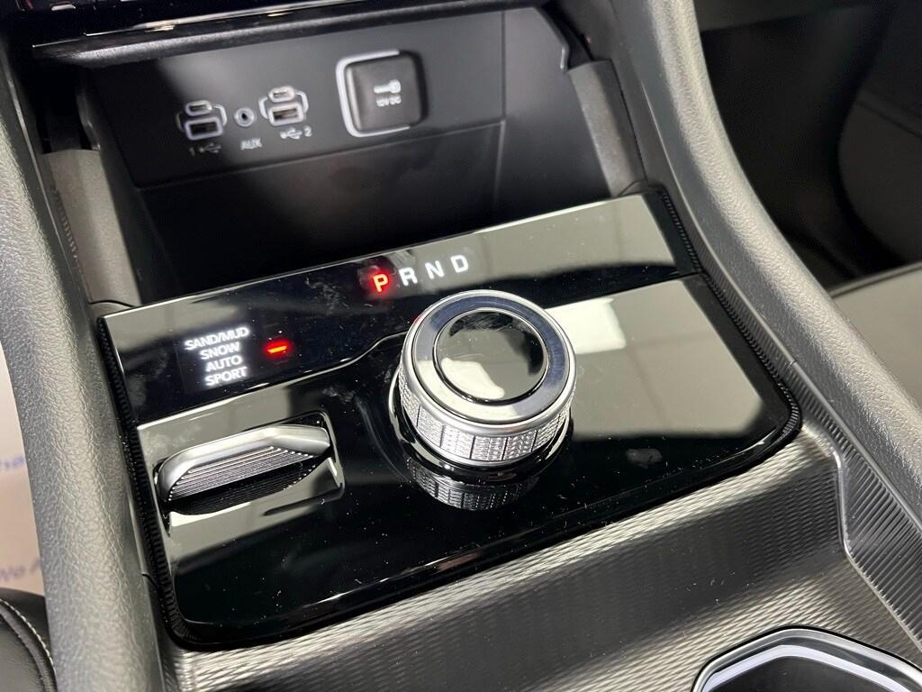new 2025 Jeep Grand Cherokee L car, priced at $46,094