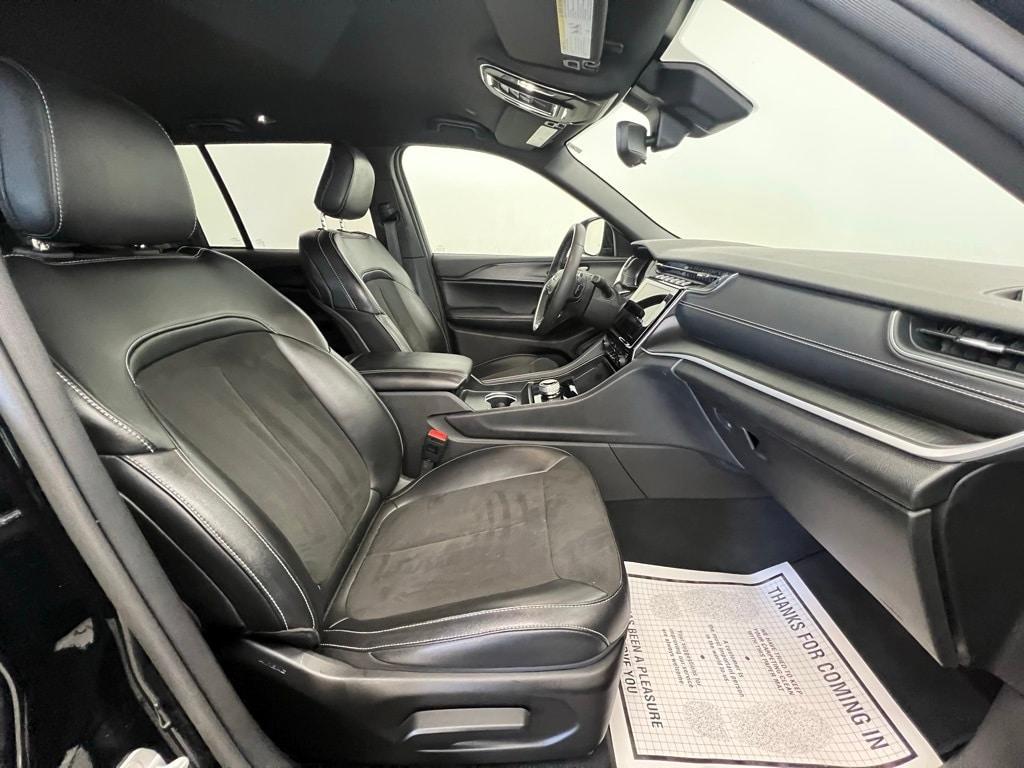 used 2024 Jeep Grand Cherokee car, priced at $32,900