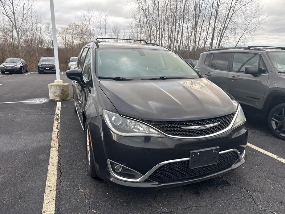 used 2017 Chrysler Pacifica car, priced at $12,500