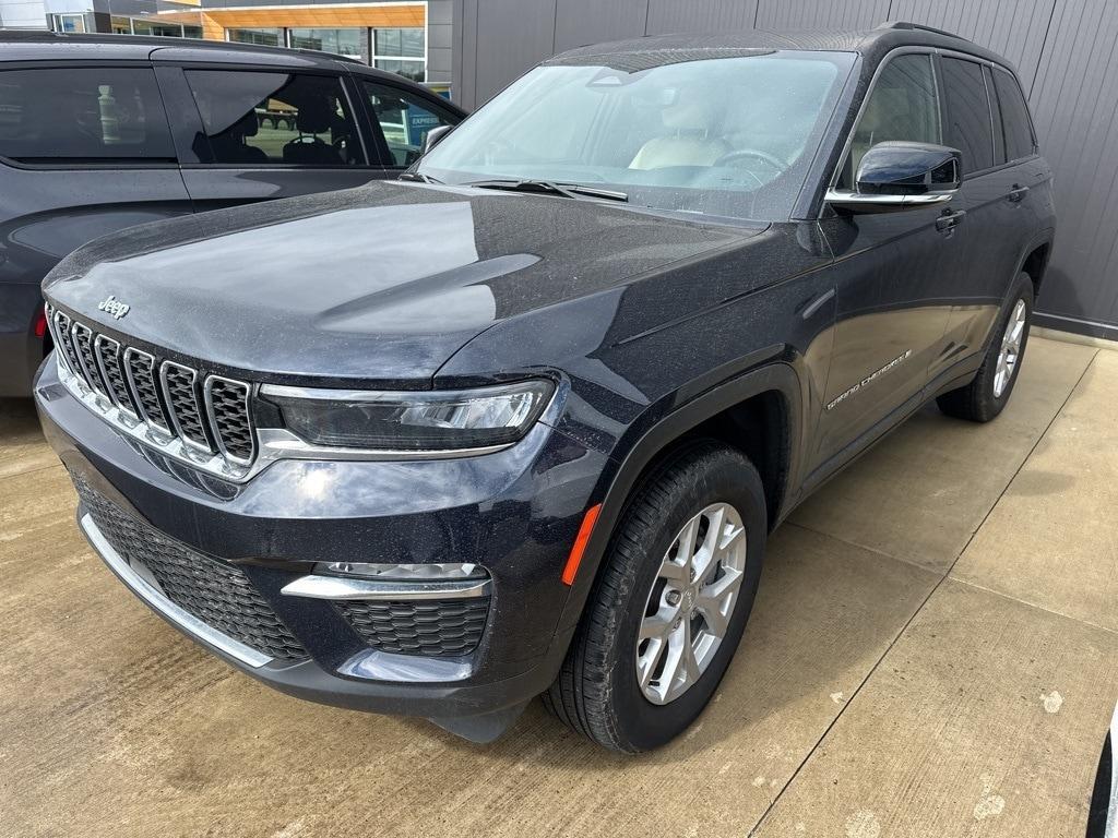 used 2023 Jeep Grand Cherokee car, priced at $36,950