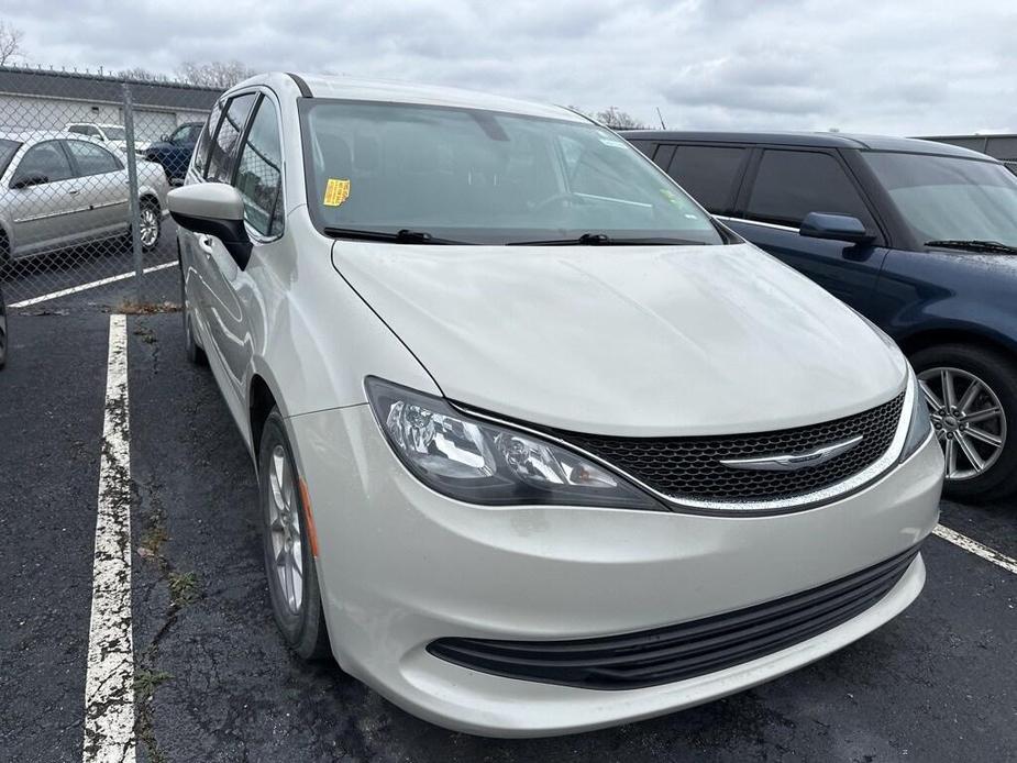 used 2017 Chrysler Pacifica car, priced at $13,400