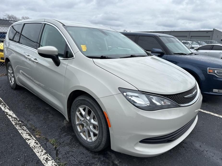 used 2017 Chrysler Pacifica car, priced at $13,400