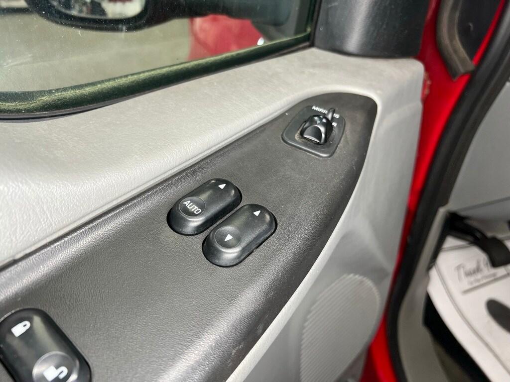 used 2005 Ford F-250 car, priced at $10,600