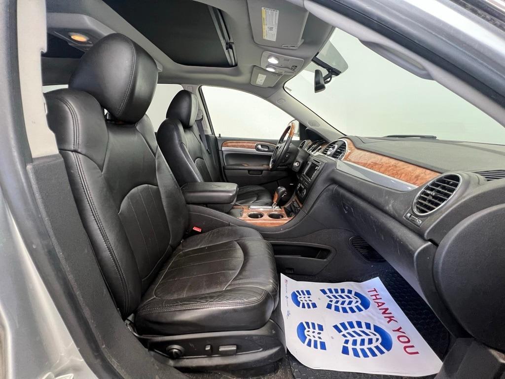 used 2011 Buick Enclave car, priced at $3,900