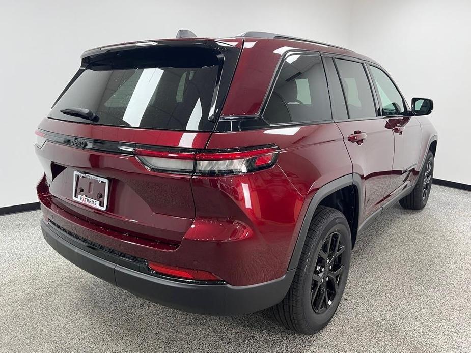 new 2025 Jeep Grand Cherokee car, priced at $41,823