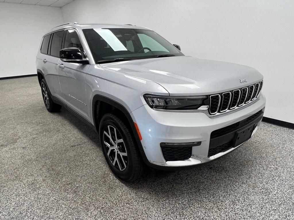 used 2024 Jeep Grand Cherokee L car, priced at $37,900