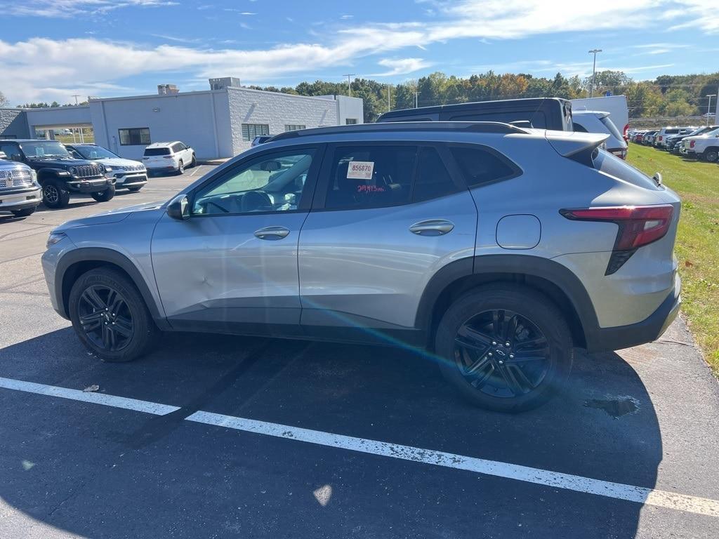 used 2025 Chevrolet Trax car, priced at $23,900