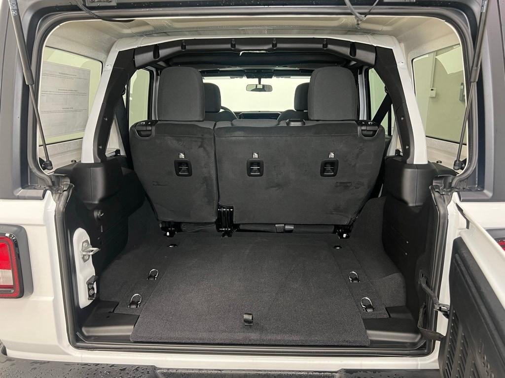 new 2025 Jeep Wrangler car, priced at $40,663