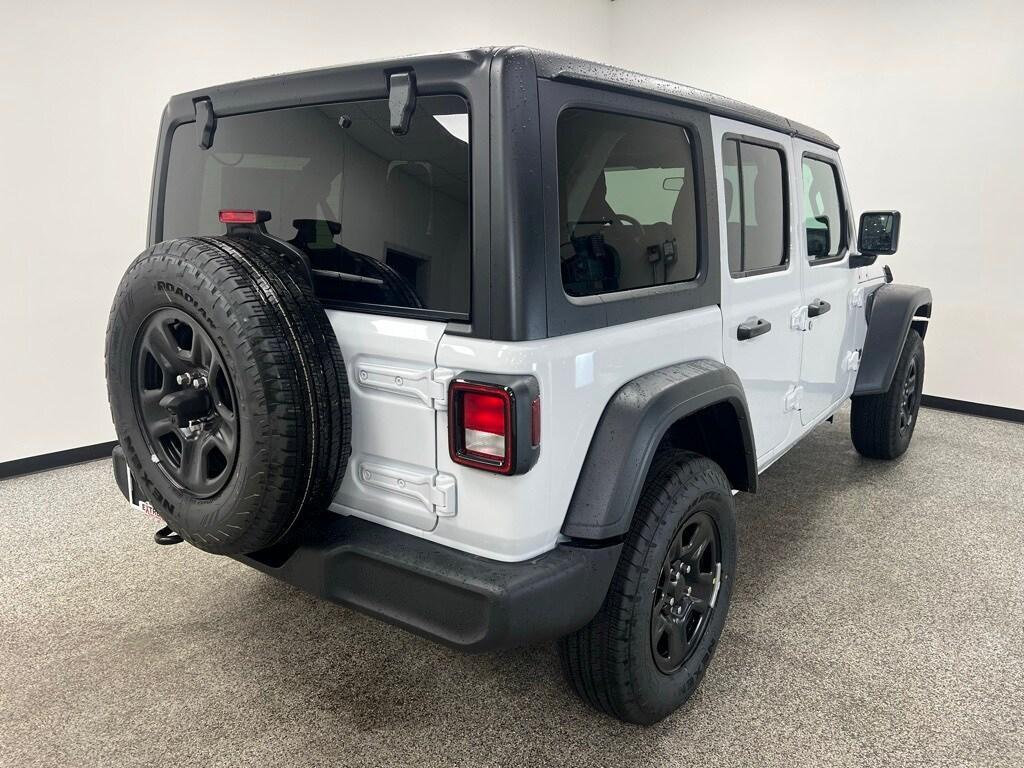 new 2025 Jeep Wrangler car, priced at $41,913