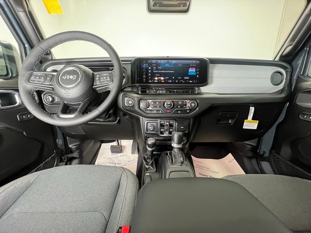 new 2025 Jeep Gladiator car, priced at $44,864