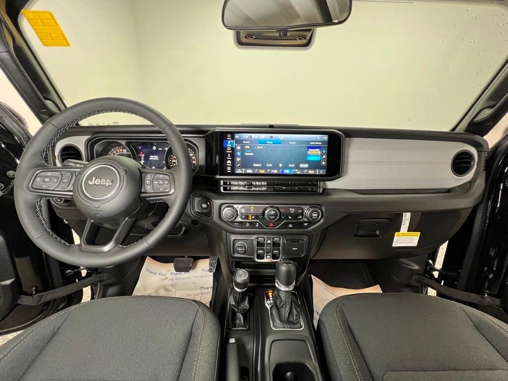 new 2025 Jeep Gladiator car, priced at $45,114