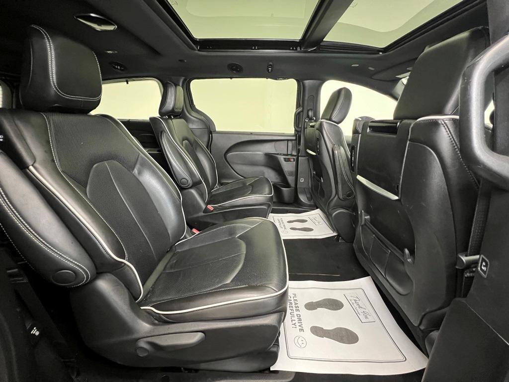 used 2022 Chrysler Pacifica Hybrid car, priced at $20,900