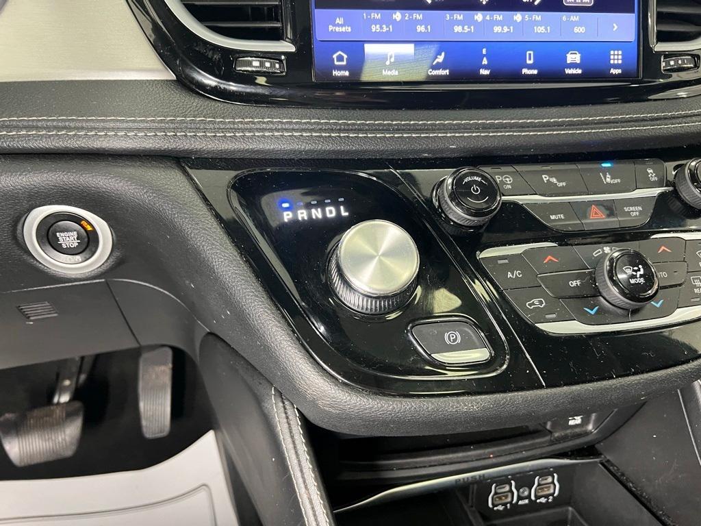 used 2022 Chrysler Pacifica Hybrid car, priced at $20,900