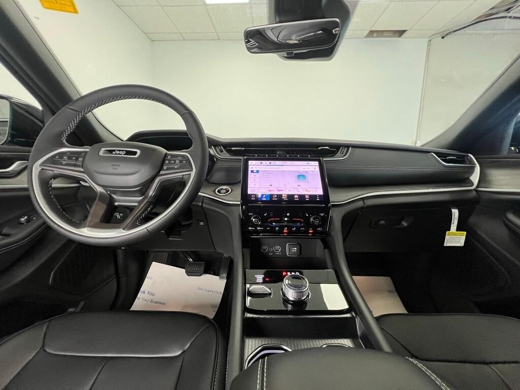 new 2025 Jeep Grand Cherokee L car, priced at $43,641