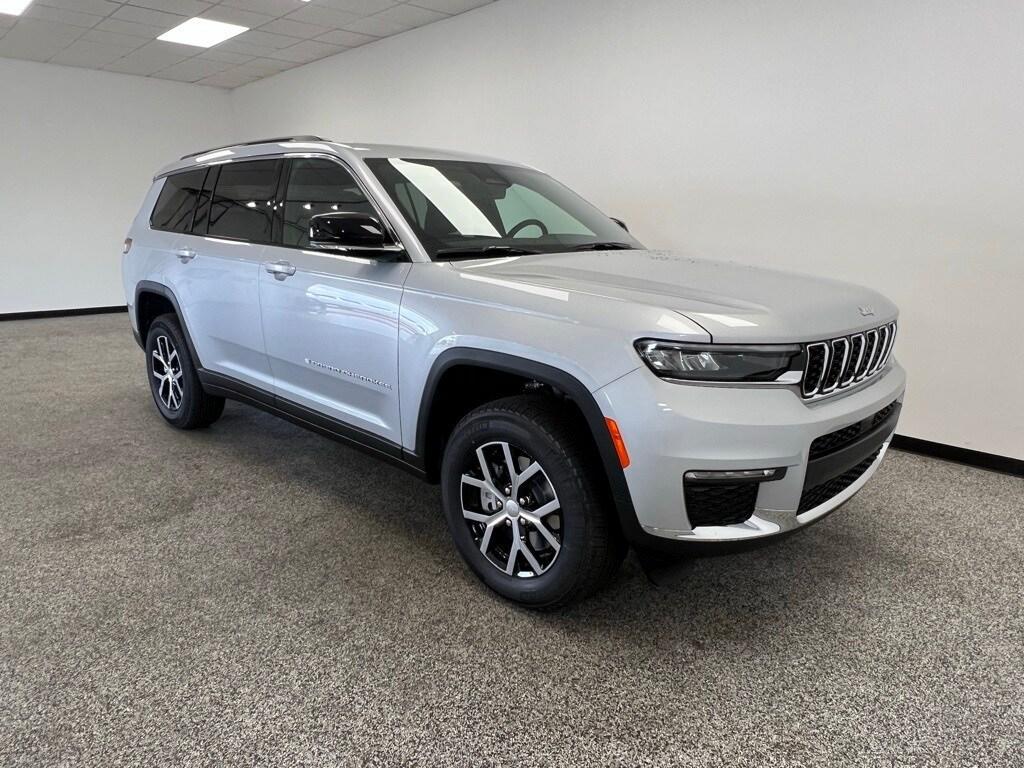 new 2025 Jeep Grand Cherokee L car, priced at $43,641