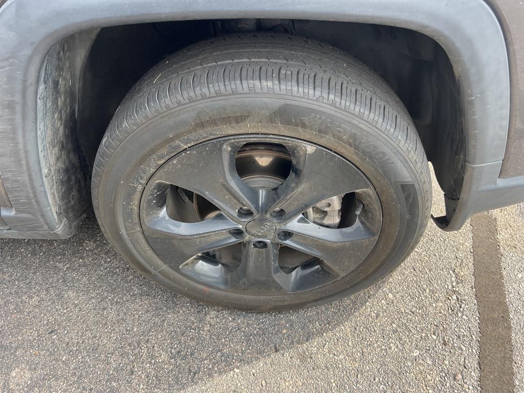 used 2021 Jeep Compass car, priced at $18,900