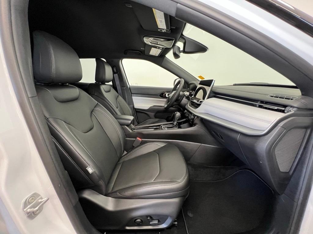 new 2025 Jeep Compass car