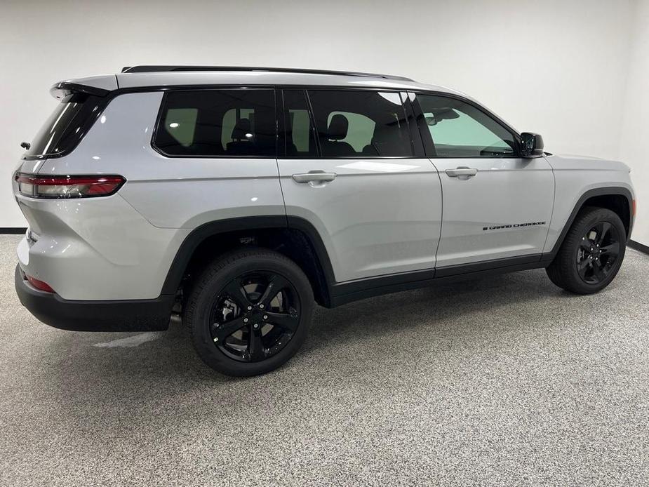 new 2024 Jeep Grand Cherokee L car, priced at $46,335