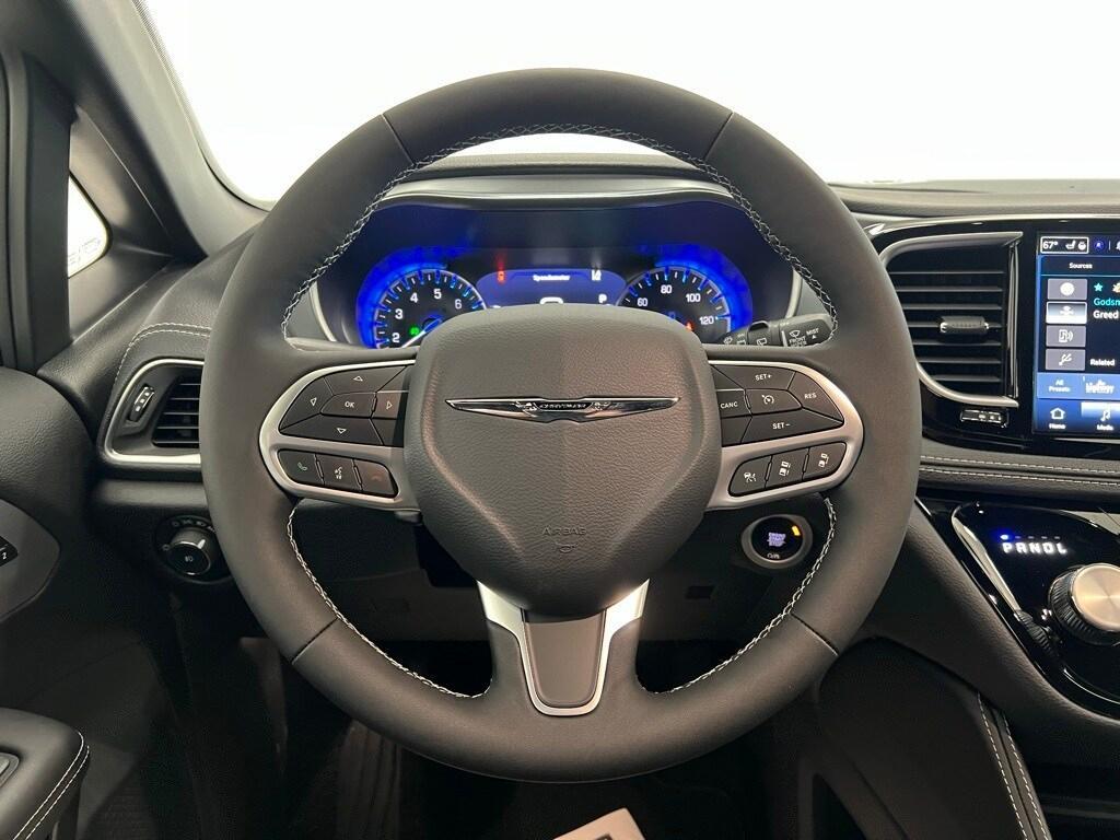 new 2026 Chrysler Pacifica car, priced at $51,175