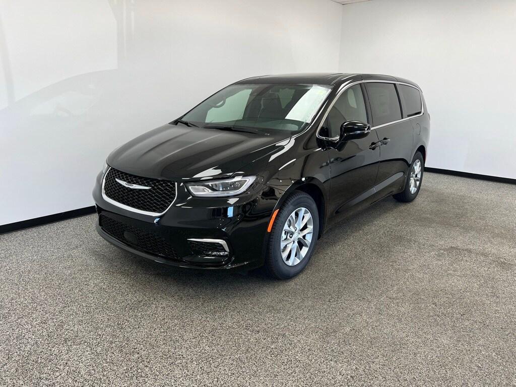 new 2026 Chrysler Pacifica car, priced at $51,175