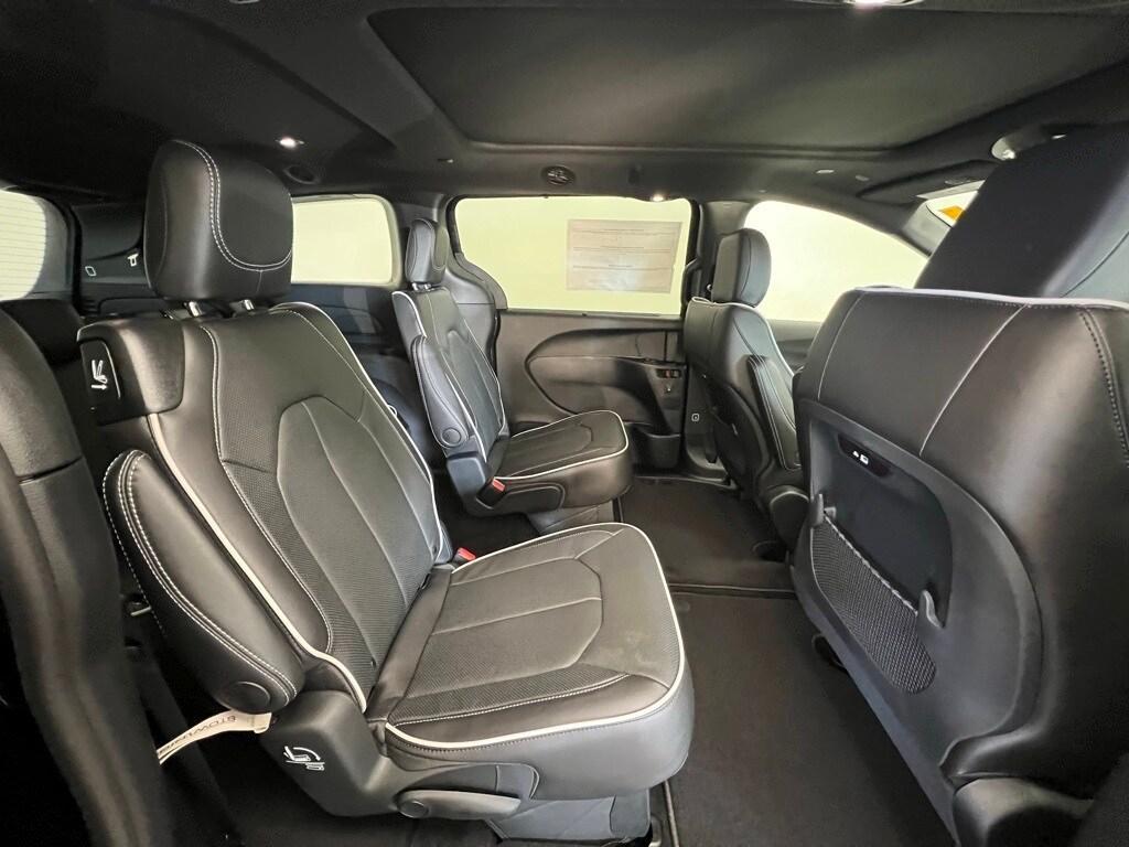 new 2026 Chrysler Pacifica car, priced at $51,175