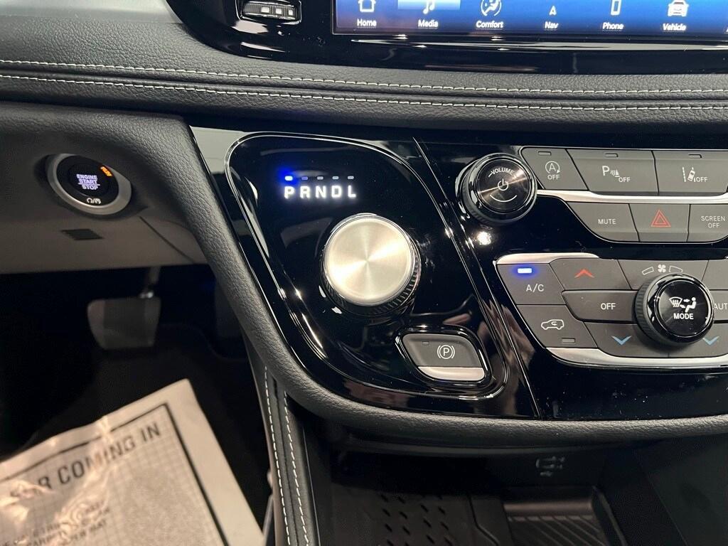 new 2026 Chrysler Pacifica car, priced at $51,175