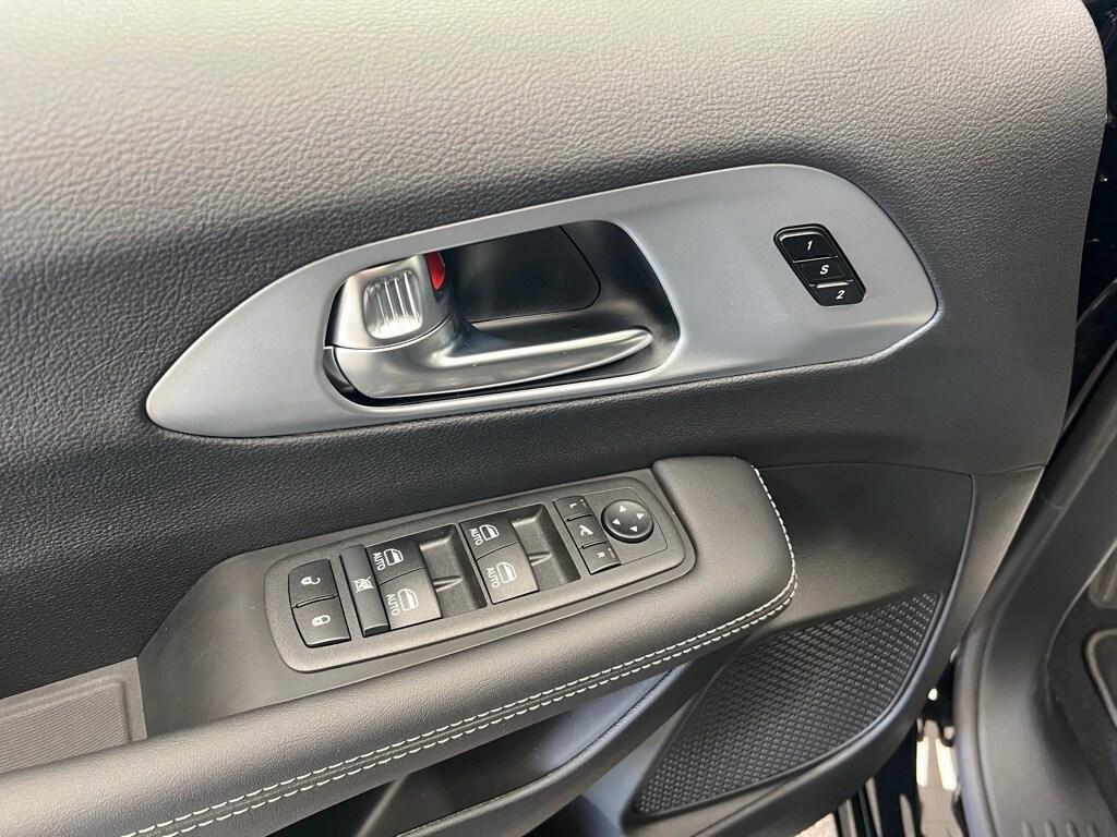 new 2026 Chrysler Pacifica car, priced at $51,175