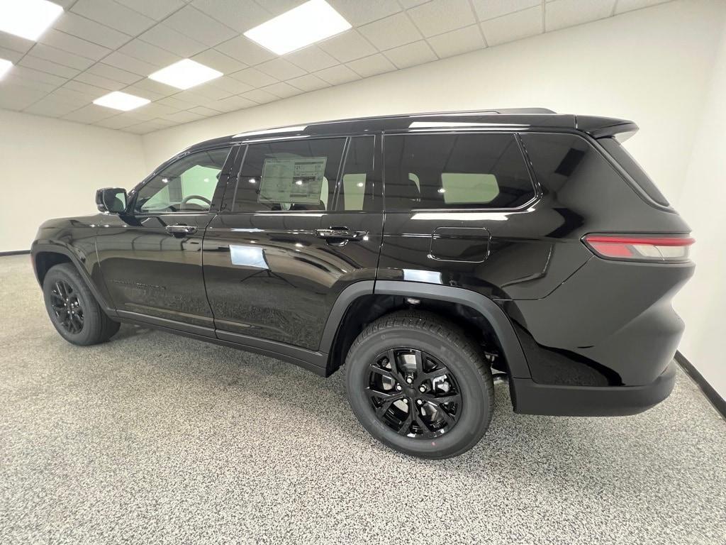 new 2025 Jeep Grand Cherokee L car, priced at $44,679