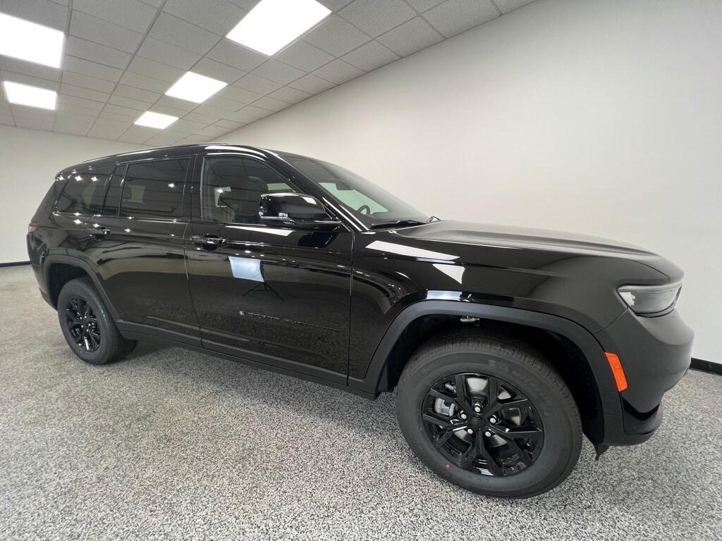 new 2025 Jeep Grand Cherokee L car, priced at $43,679