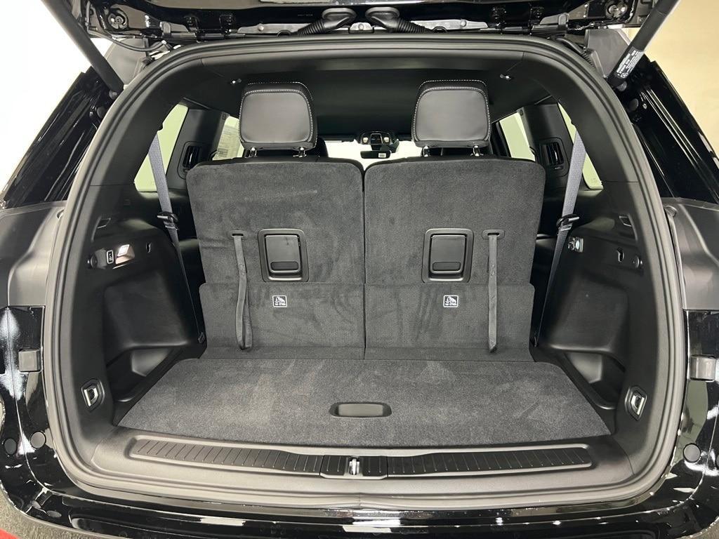 new 2025 Jeep Grand Cherokee L car, priced at $42,032