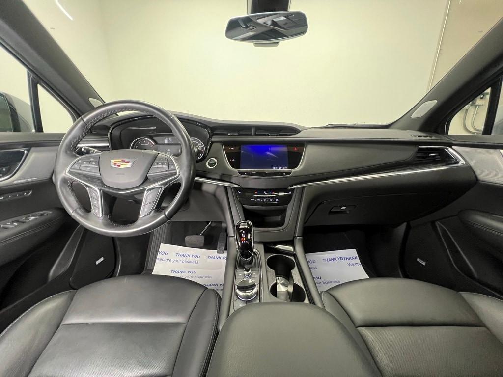 used 2022 Cadillac XT5 car, priced at $31,950