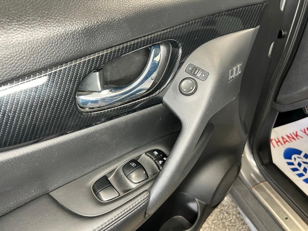 used 2018 Nissan Rogue car, priced at $13,900