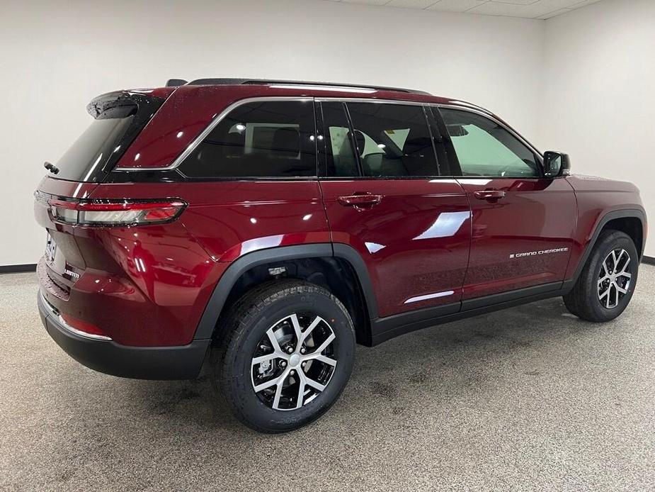 new 2025 Jeep Grand Cherokee car, priced at $42,982