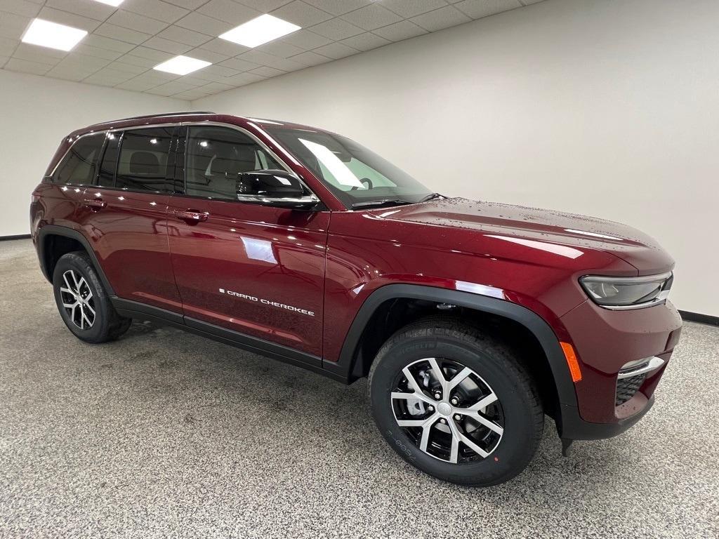 new 2025 Jeep Grand Cherokee car, priced at $41,482