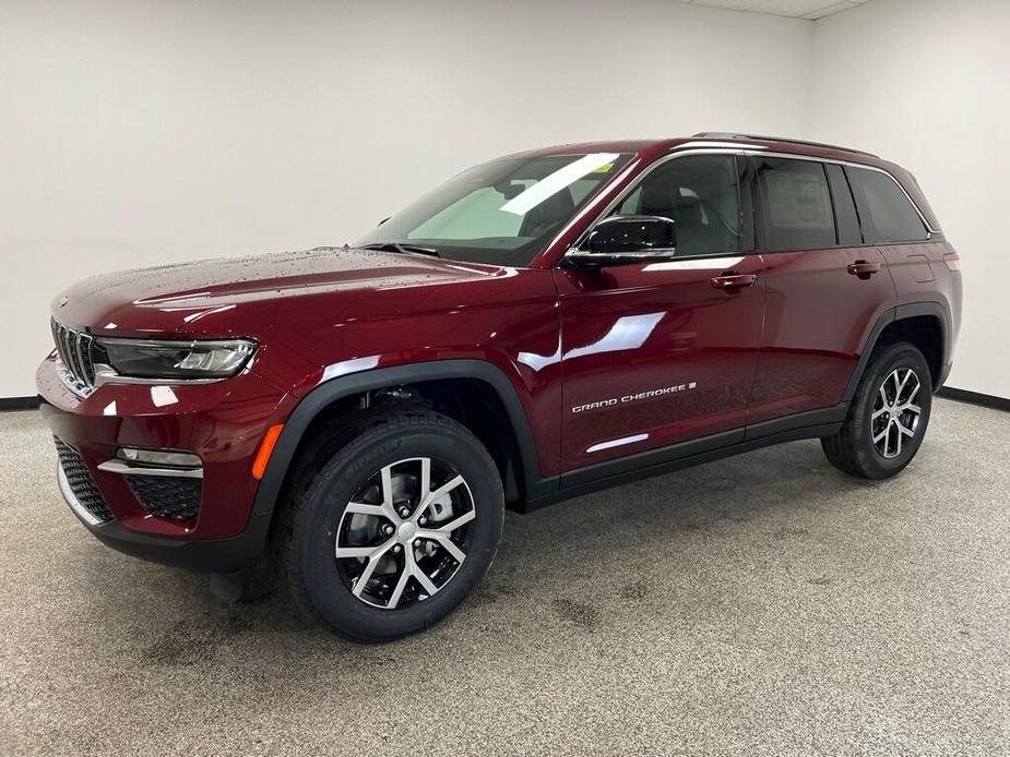 new 2025 Jeep Grand Cherokee car, priced at $42,982