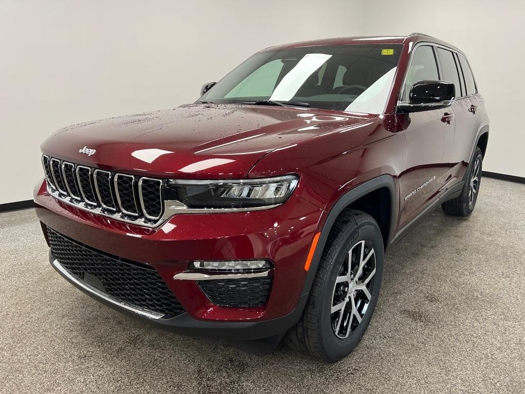 new 2025 Jeep Grand Cherokee car, priced at $41,482