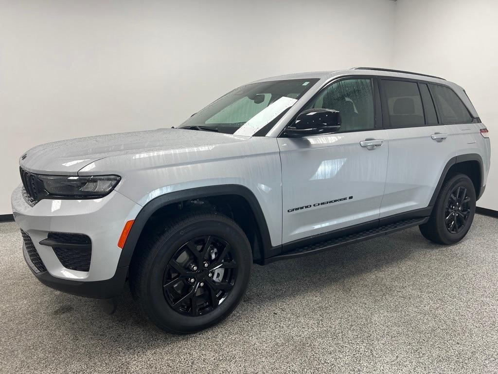 used 2024 Jeep Grand Cherokee car, priced at $38,500