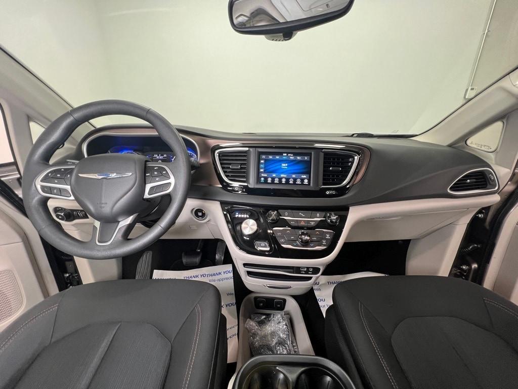 used 2018 Chrysler Pacifica car, priced at $15,800