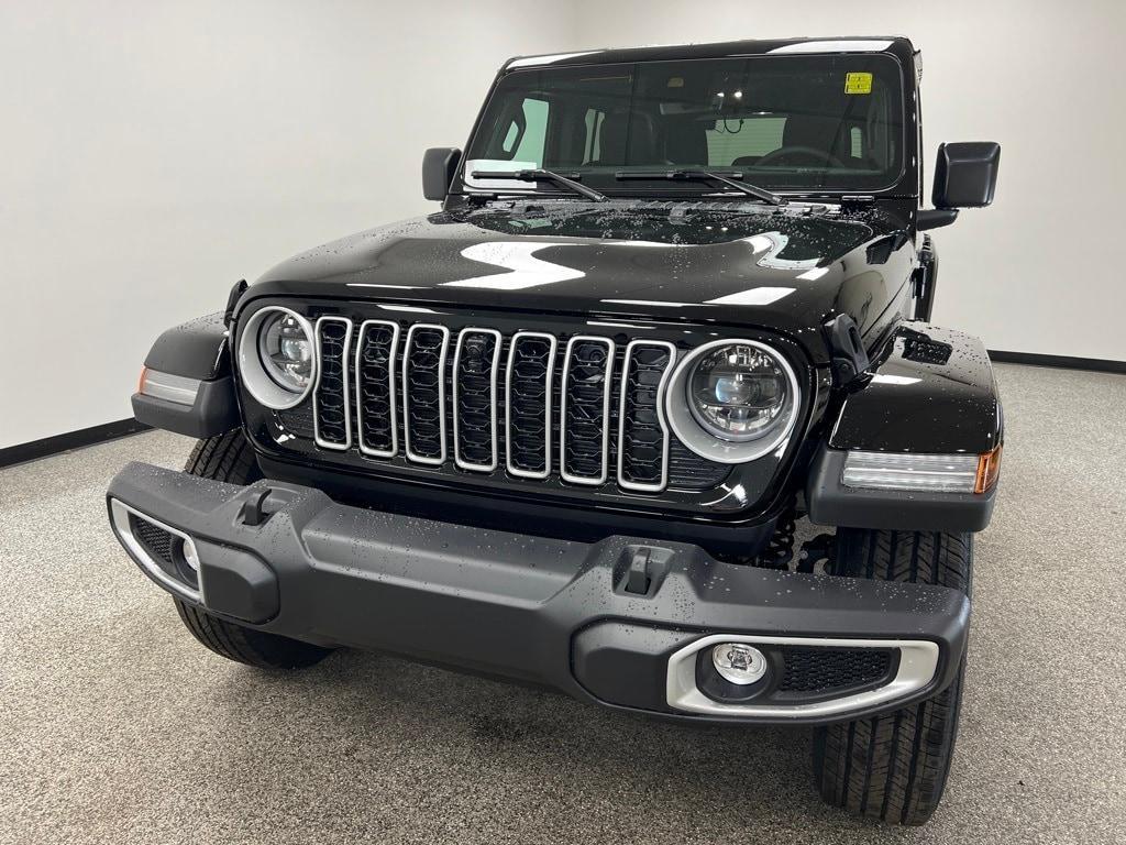 new 2025 Jeep Wrangler car, priced at $62,400