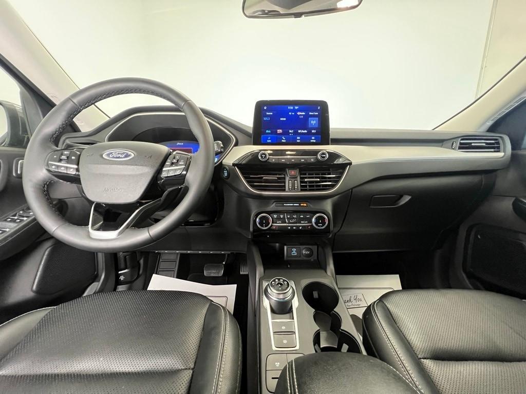 used 2022 Ford Escape car, priced at $25,642