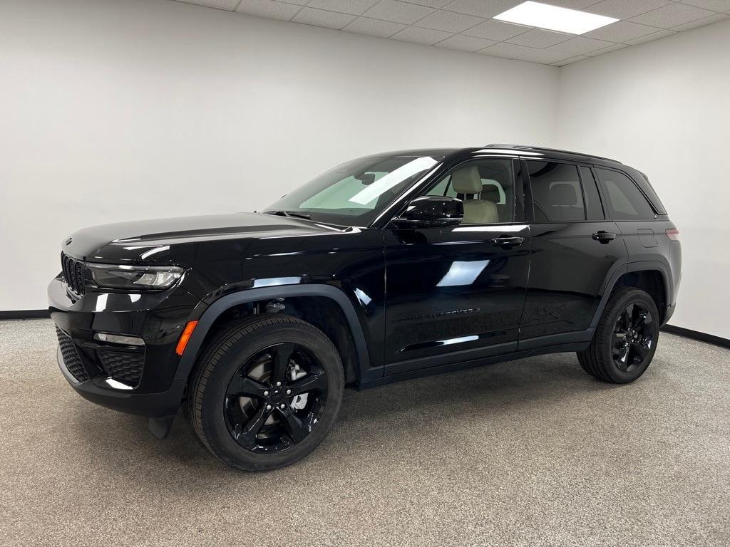 used 2024 Jeep Grand Cherokee car, priced at $40,950