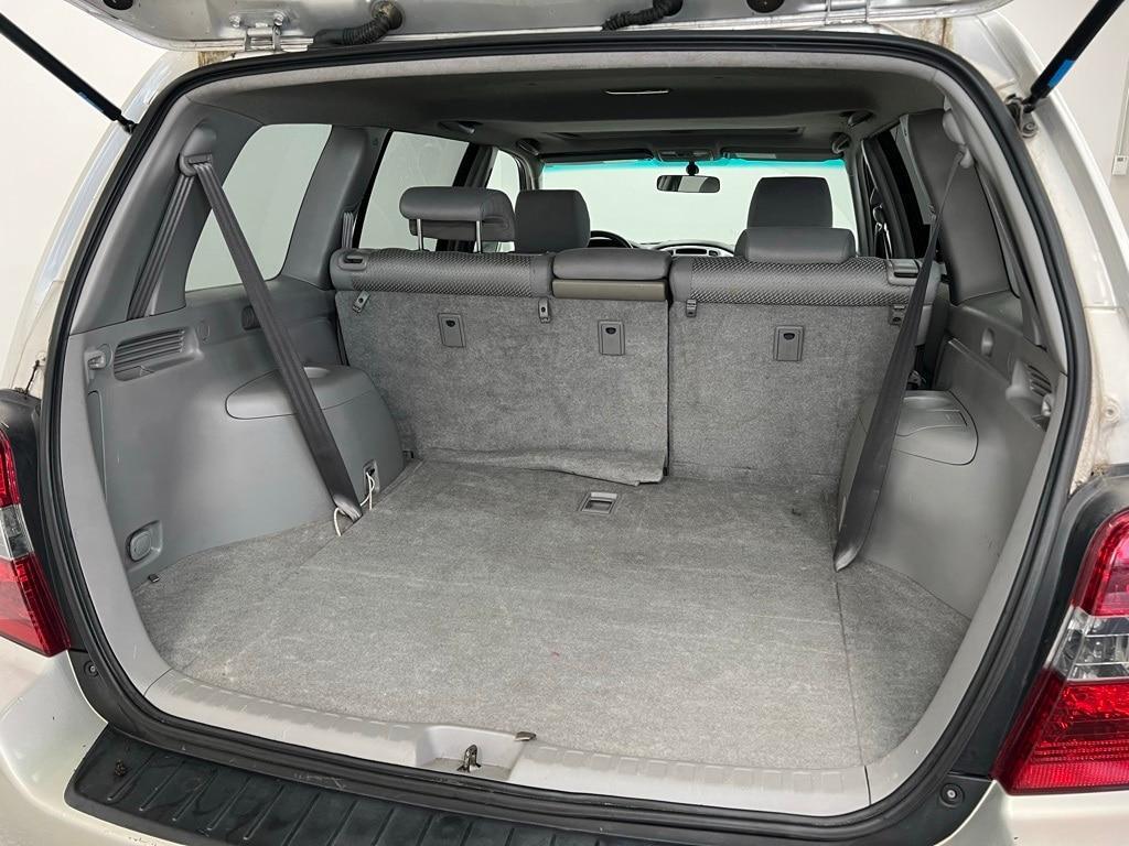 used 2005 Toyota Highlander car, priced at $2,400