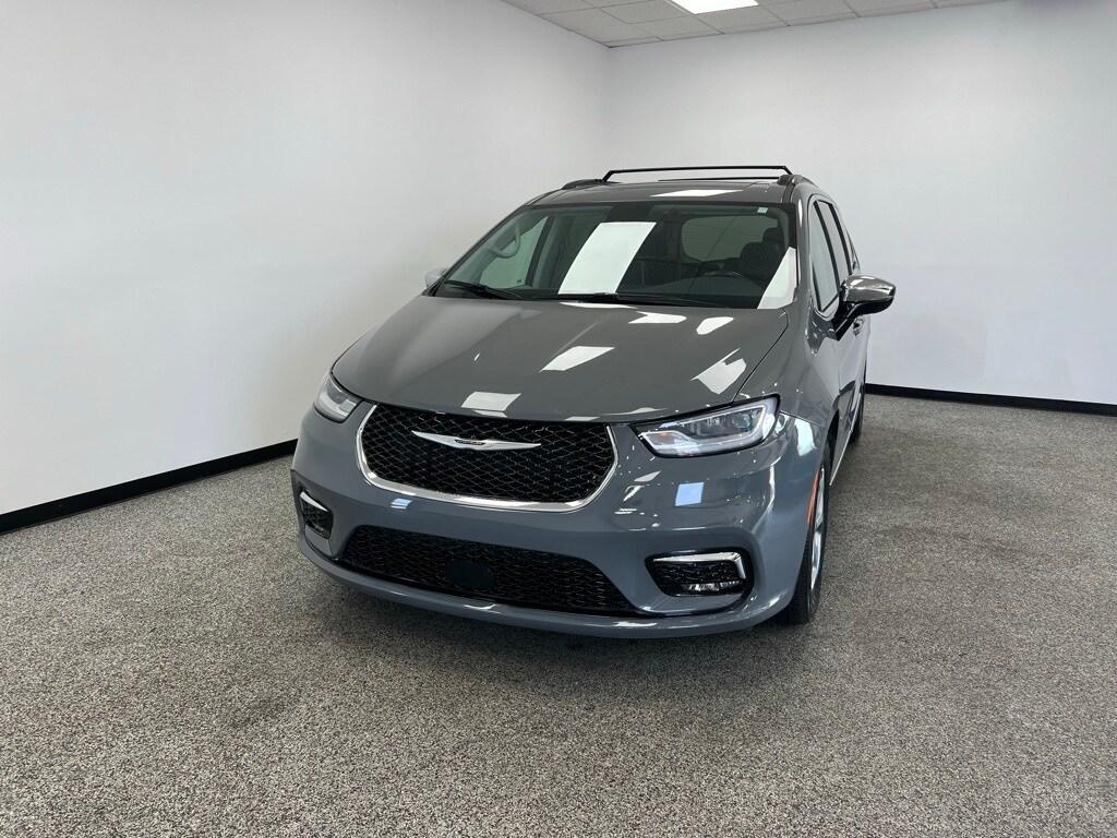 used 2023 Chrysler Pacifica car, priced at $28,576