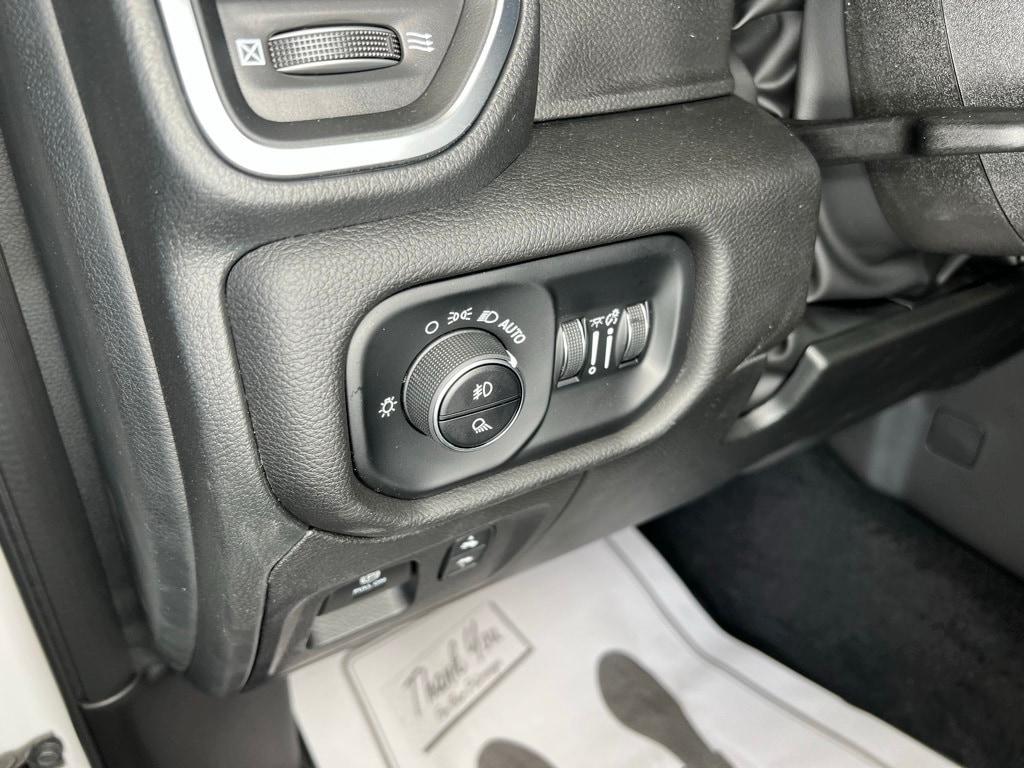 new 2025 Ram 1500 car