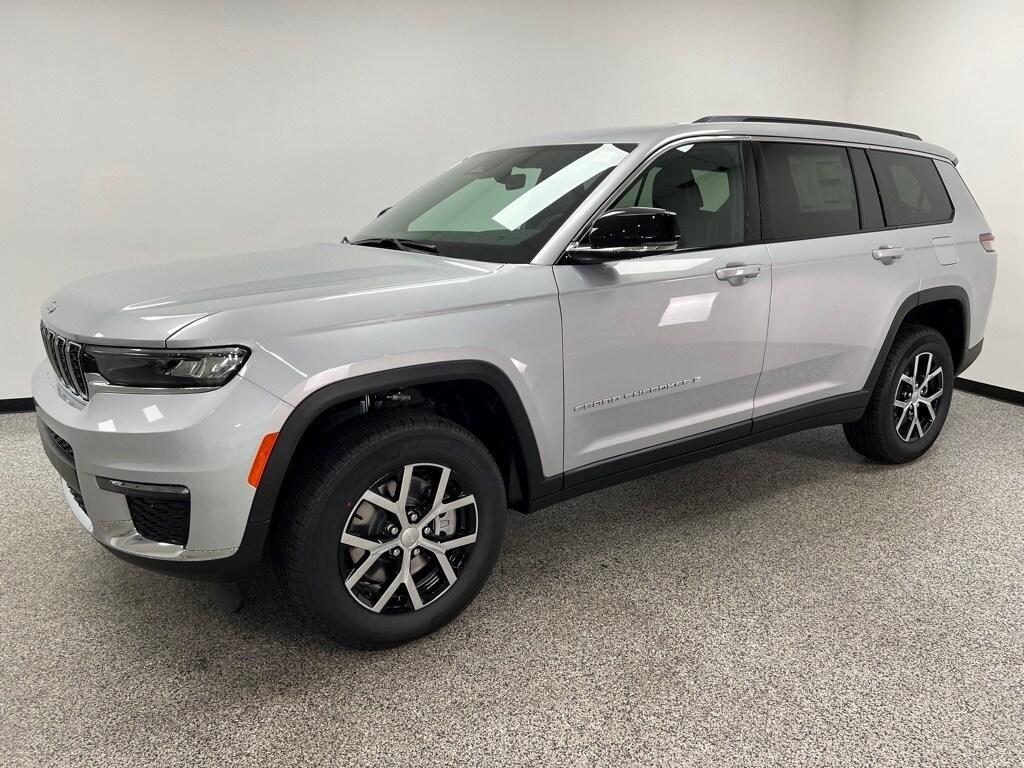 new 2025 Jeep Grand Cherokee L car, priced at $43,942