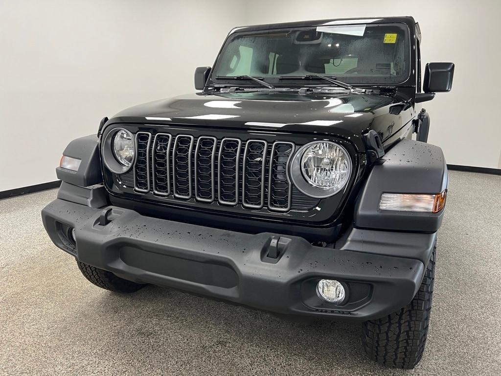 new 2025 Jeep Wrangler car, priced at $50,340