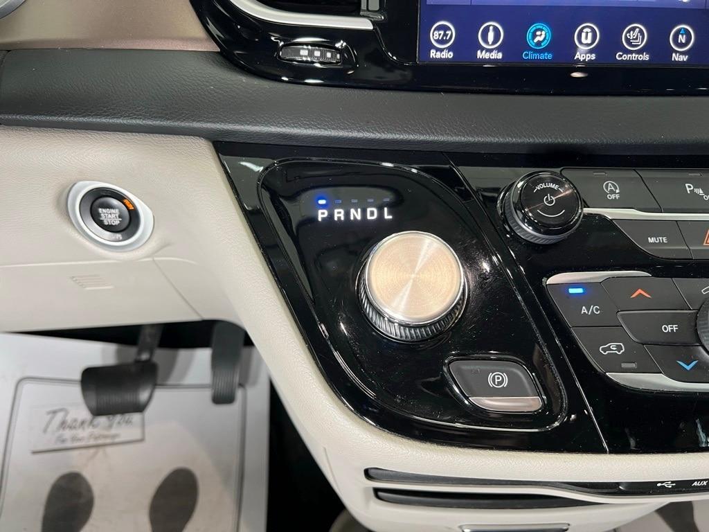 used 2018 Chrysler Pacifica car, priced at $14,900