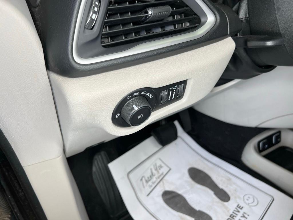 used 2018 Chrysler Pacifica car, priced at $14,900