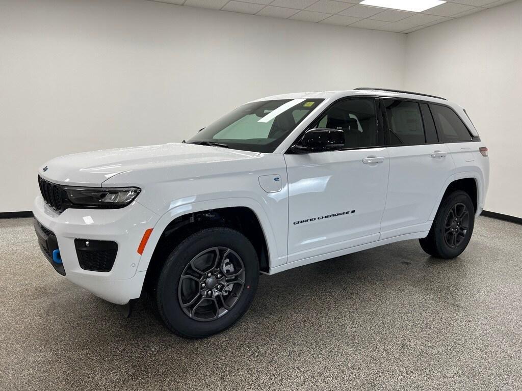 new 2025 Jeep Grand Cherokee 4xe car, priced at $65,280